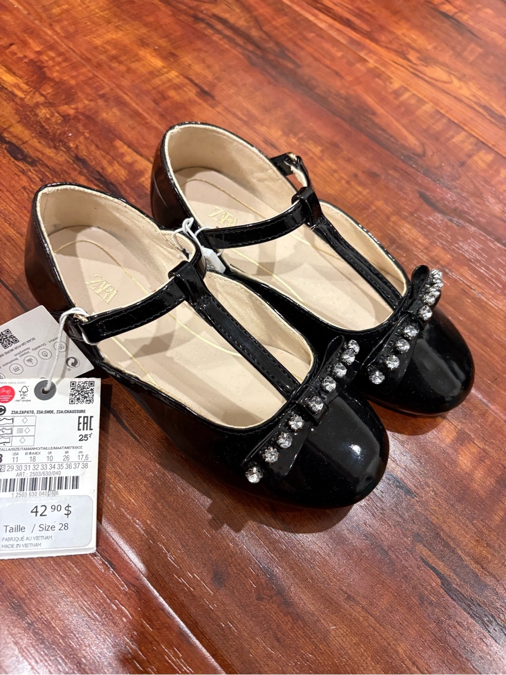 NWT Zara Black T-Strap Kids Dress Shoes with Rhinestone Bow- size 11